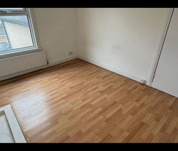 Studio Flat, Broxholm Road, SE27 - Photo 3