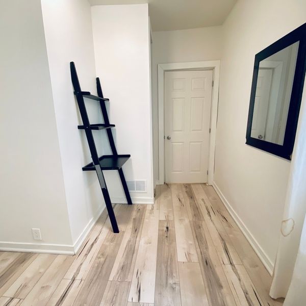 $1,249 / 1 br / 1 ba / 400 sqft 210 Wilson st unit D - Photo 1