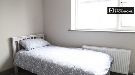 Room for rent in Whitehall A, Dublin. - Photo 4