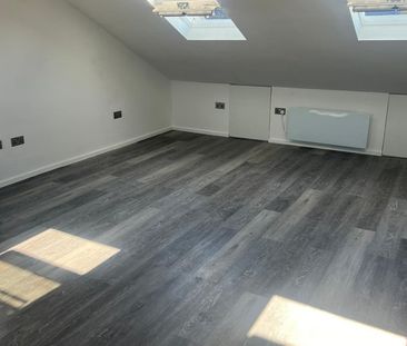 3 Bed Flat, Cobden Road, SE25 - Photo 3