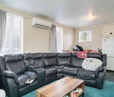 2 Bedroom - Rear Unit on the main stretch of Invercargill! - Photo 1