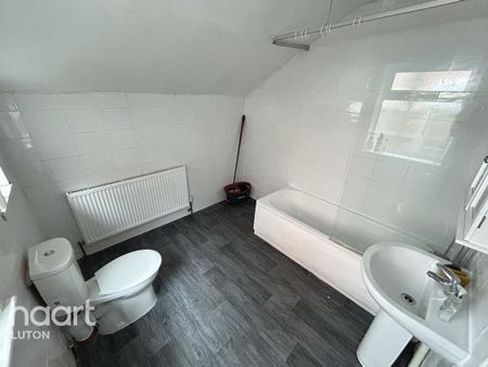 3 bedroom terraced house to rent - Photo 3