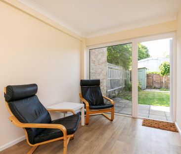 4 bedroom terraced house to rent - Photo 2