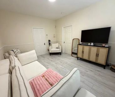 Swift Road, Woolston - Photo 1