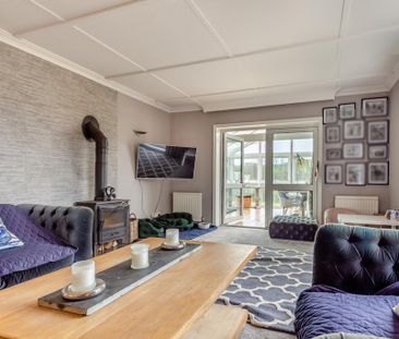 4 bedroom detached house to rent - Photo 2