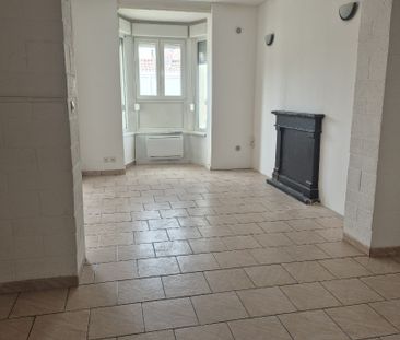 Location Appartement 1 pièce 41m² HAUTMONT 59330 - Photo 1