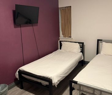 Room in a Shared Flat, Tanner Street, IG11 - Photo 5