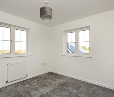 3 bedroom detached house to rent - Photo 3