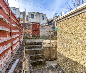 2 bedroom terraced house to rent - Photo 3