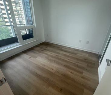 For Lease - 395 Square one Drive, Mississauga, Ontario - Photo 4