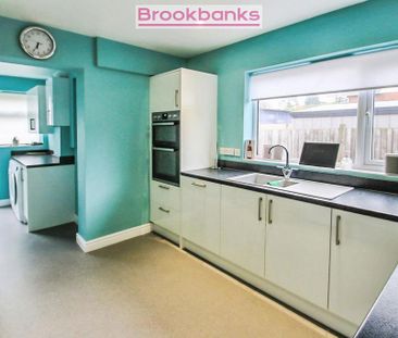 2 bedroom semi-detached bungalow to rent - Photo 1