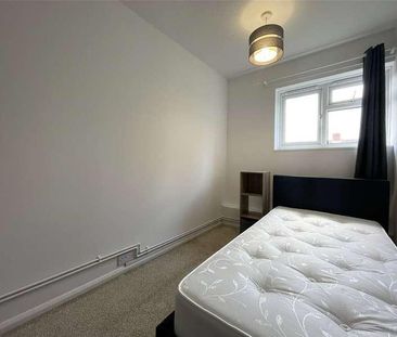 Mulberry Close, Exeter, EX1 - Photo 4