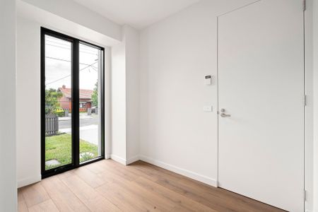 Thinking of selling? Contact our agent - Photo 4