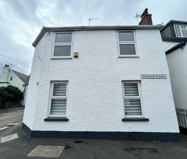2 bedroom end of terrace house to rent - Photo 1