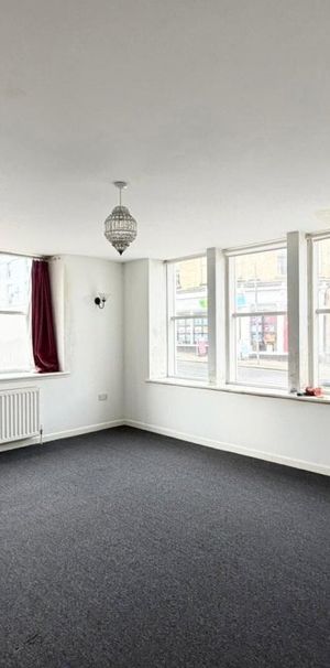 North Parade, FROME - Photo 1