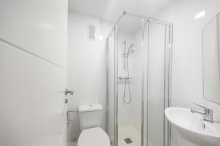 Avinguda de la Plata, Valencia, Valencian Community 46004 - Photo 4