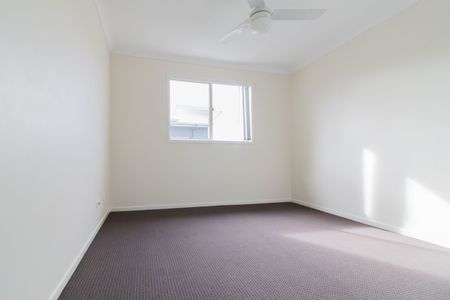 7 Kelly Avenue, Coomera QLD 4209 - House For Rent | Domain - Photo 4
