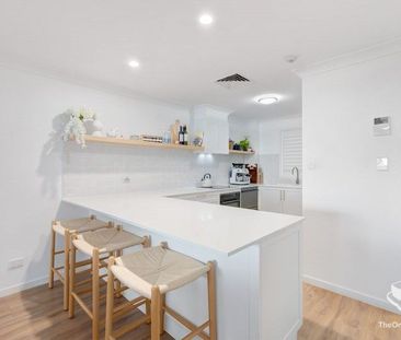 SPACIOUS UNFURNISHED APARTMENT WITH RIVER VIEW - Photo 2