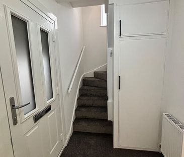 3 Bed Semi-Detached House, Sharrard Grove, S12 - Photo 6