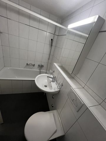 Helle 4-Zimmer-Wohnung im Erdgeschoss in Steinhausen - Photo 5
