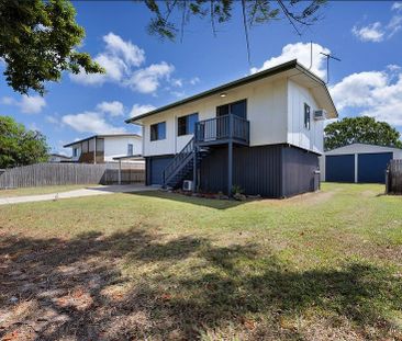 Family home with large shed! - Photo 3