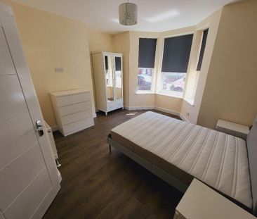 2 bedroom flat to rent - Photo 6