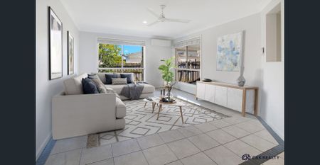 Modern Family Home with Pool in Coomera - Photo 2