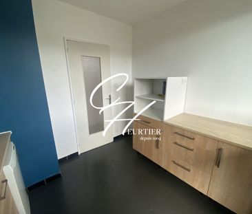 ECHIROLLES - APPARTEMENT T2 - VUE DEGAGEE - Photo 3