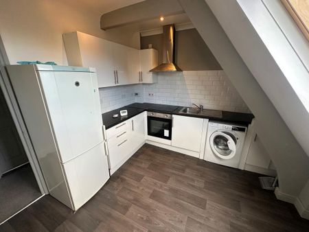 2 bedroom flat to rent - Photo 3