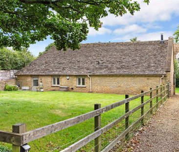 Refurbished three bedroom barn conversion - Photo 2