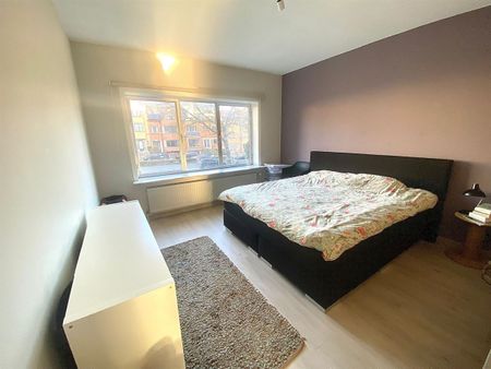 Ruim appartement met twee slaapkamers en garage te Parklaan - Foto 5