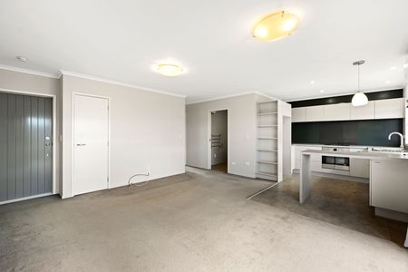 Smart 2-Bedroom Unit for Lease in Frankton, Hamilton – $530.00 per Week Discover comfortable and convenient living in this well-maintained 2-bedroom, 1-bathroom unit situated in the highly sought-after suburb of Frankton, Hamilton. - Photo 2