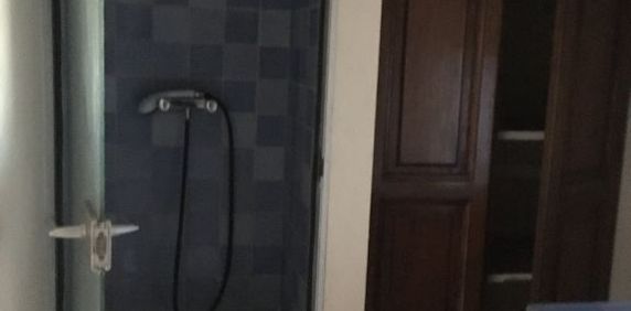 Arles centre studio 30m² au 3ème étage, - Photo 2