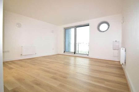 Tideslea Path, London, SE28 - Photo 3