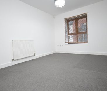 2 bedroom apartment - Photo 2