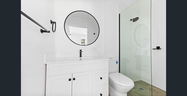 Beautifully Renovated Country Cottage - Photo 1