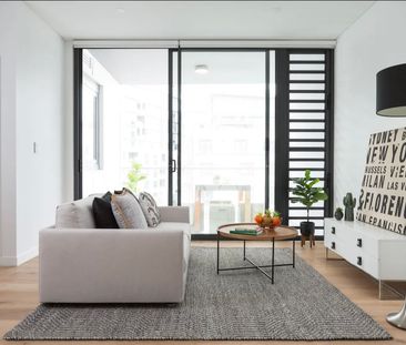 Ultra Modern Apartment With Parking - Photo 2