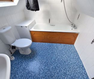 6 bedroom Flat in Otley Road, Leeds - Photo 2