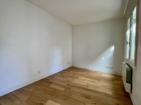Location Maison Charenton-le-Pont 94220 Bois - Photo 4