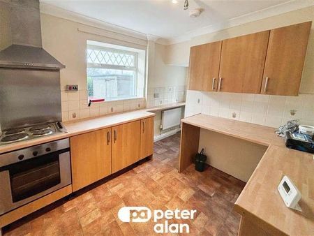 Pantycefn Road, Markham, Blackwood, NP12 - Photo 2