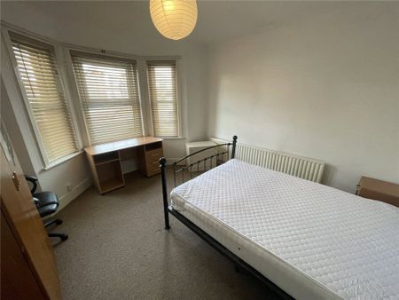 Columbia Road, Bournemouth, BH10 - Photo 5