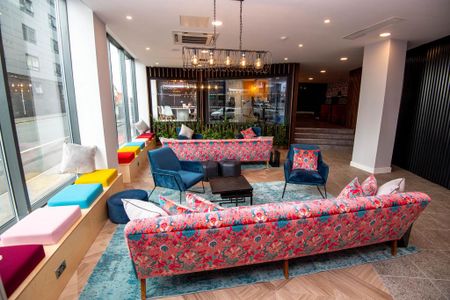 1 bedroom private hall to rent - Photo 2