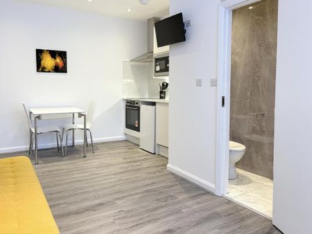 1 bedroom flat to rent - Photo 3