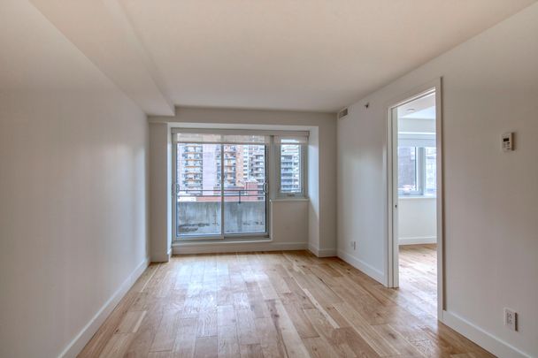 3460 Peel Street - Photo 1