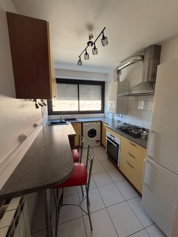 Location Appartement 3 pièces 73m² - Photo 3