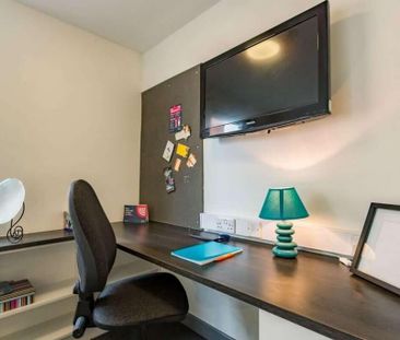 Studio to rent - Photo 5