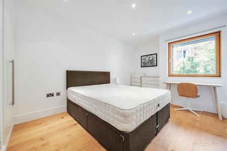 3 bedroom flat to rent - Photo 4