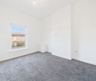 Flat 3 366 Ormskirk Road, Wigan, WN5 9DD - Photo 4