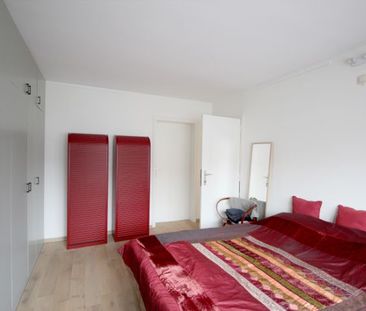 Instapklaar 3 slaapkamer appartement met uniek zicht - Foto 4