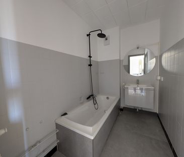 Location Appartement 3 pièces 63m² MULHOUSE 68200 - Photo 2